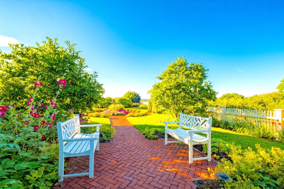 Traditional New Hampshire Estate by Pellettieri Associates, Inc. - Photo 9