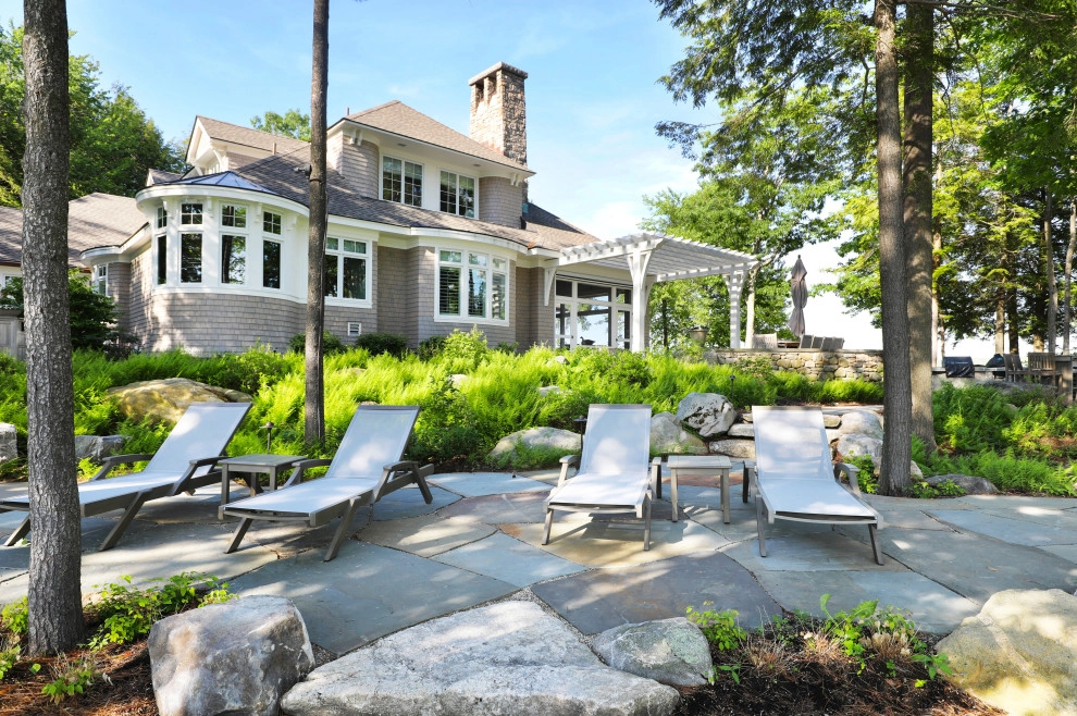 Lakeside Natural and Modern Design by Pellettieri Associates, Inc. - Photo 8