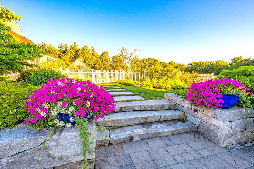 Traditional New Hampshire Estate by Pellettieri Associates, Inc. - Photo 3
