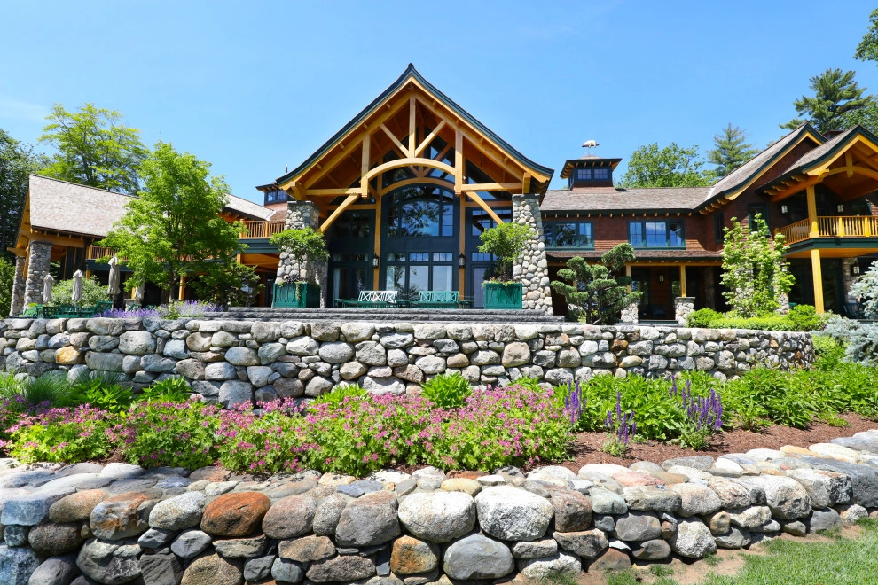 Lakeside Lodge Home by Pellettieri Associates, Inc. - Photo 11