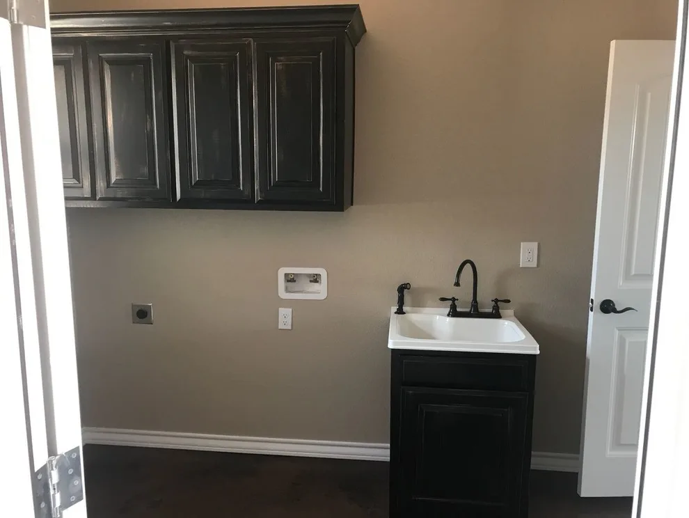 Lynx Homes - Photo 2