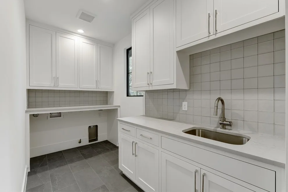 Westoak Drive by Moazami Homes - Photo 31
