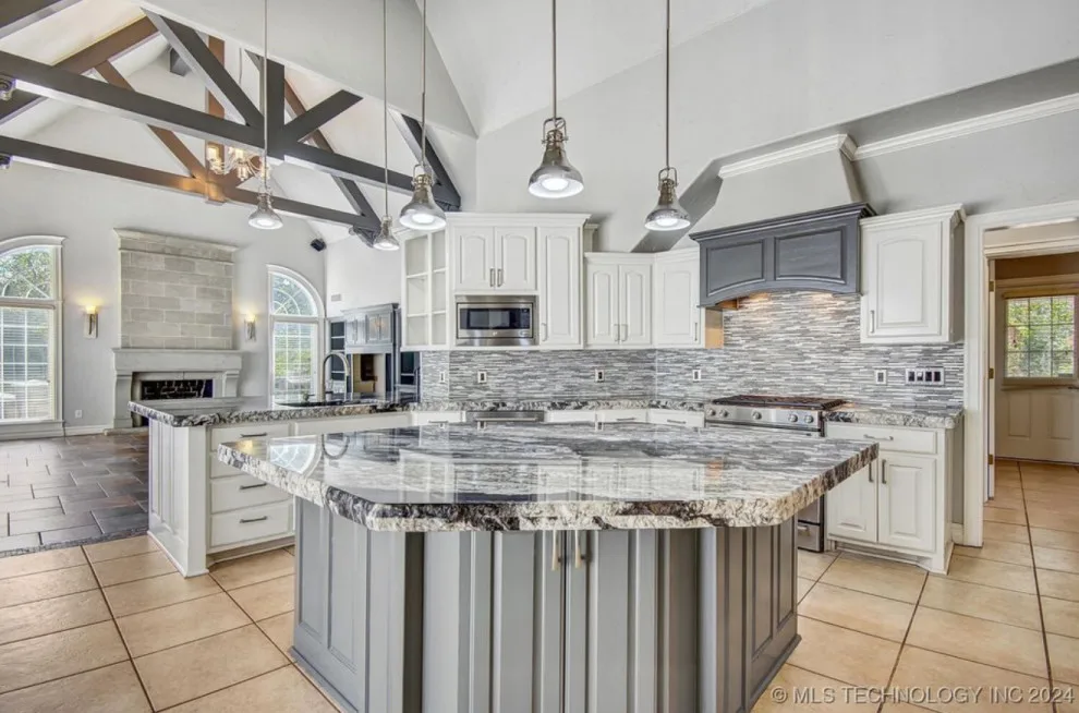 Complete home renovation by Dana Build And Design - Photo 3