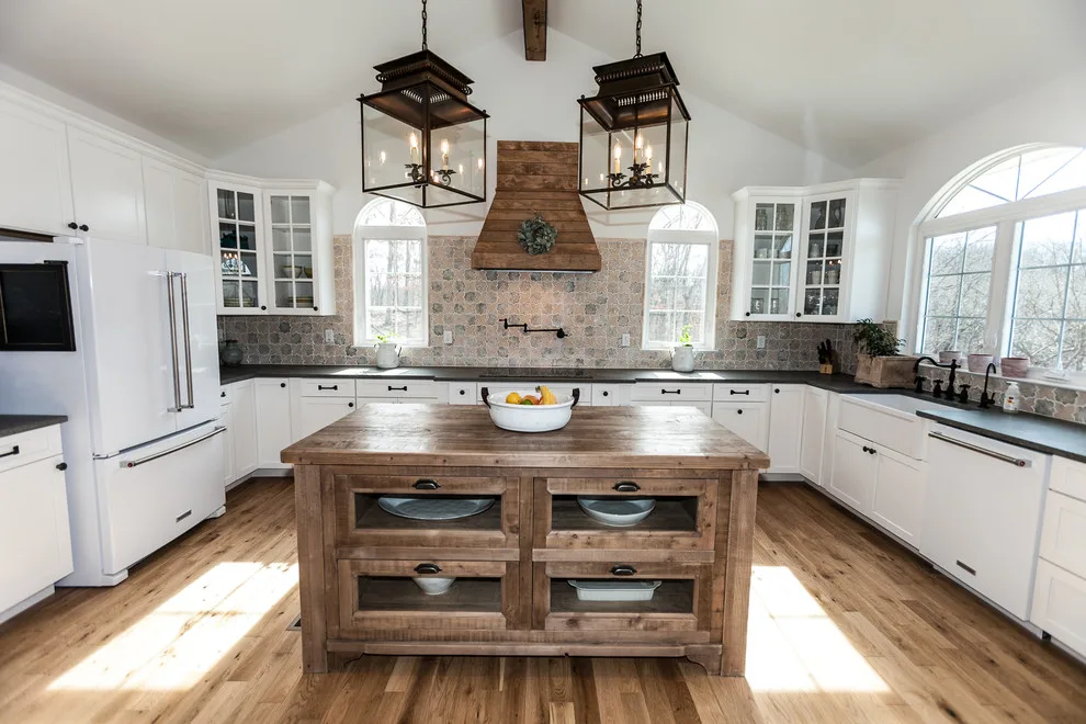 Custom Designed Ranch Home for Families by Hibbs Luxury Homes - St Louis, MO - Photo 22