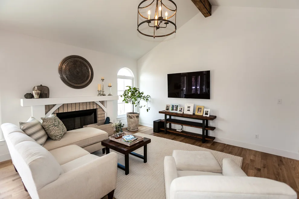 Custom Designed Ranch Home for Families by Hibbs Luxury Homes - St Louis, MO - Photo 9