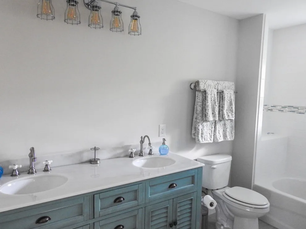 Williamson Cottage for Guests by CEMCO Construction Company - Photo 7