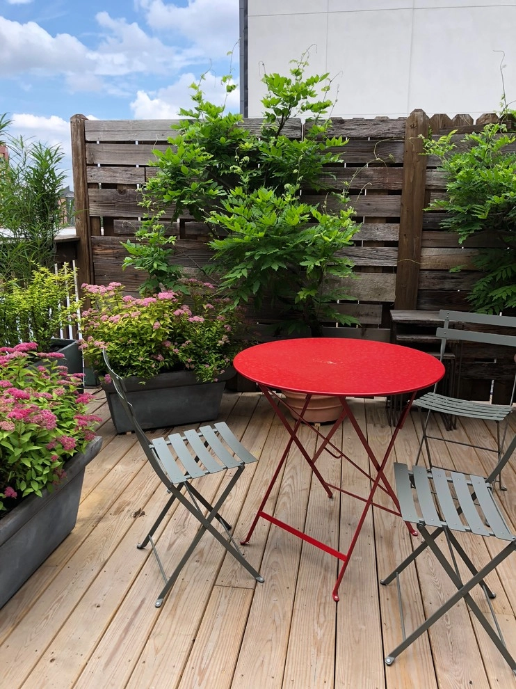 Decks design and planting by Petit Jardin En Ville - Photo 4