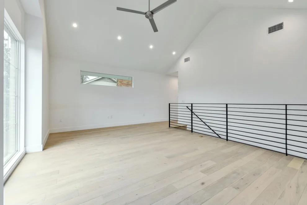 Woodway Avenue by Moazami Homes - Photo 20