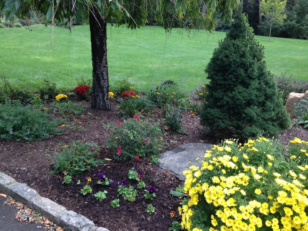 Seasonal Plantings by Pierce Hill Design, Ltd. - Photo 2