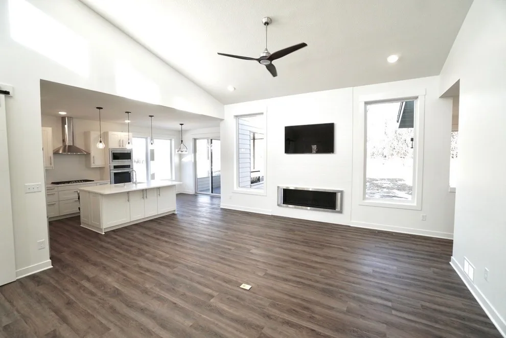 Bigelow Homes LLC - Photo 12