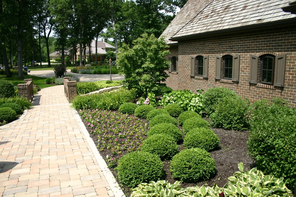 Crown Point Indiana Landscape by Planned Environment Associates - Photo 10