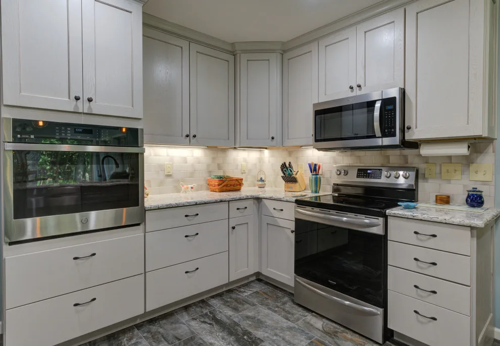 175 Forest View Drive - Kitchen and Flooring by Sunset Builders - Photo 5