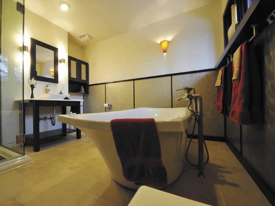 Asian-inspired Master Bathroom by Grayling Construction - Photo 4