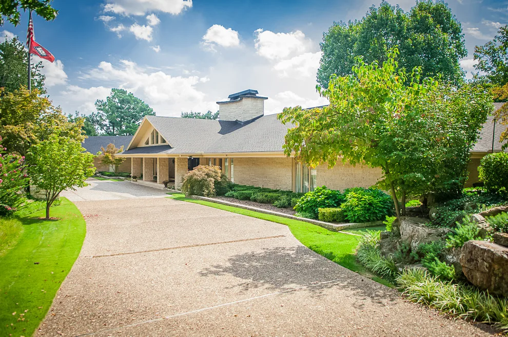 Fayetteville Lake Residence by CMI Construction - Photo 17