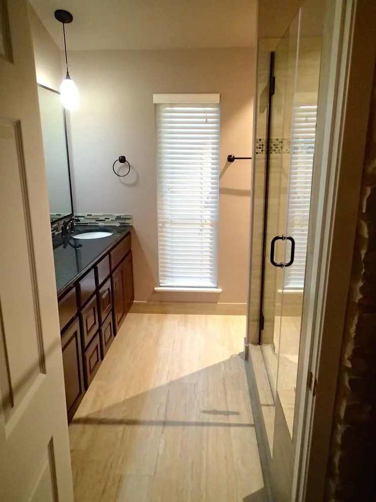 Round Rock Classic Master Bathroom Renovation by Round Rock Restoration - Photo 4