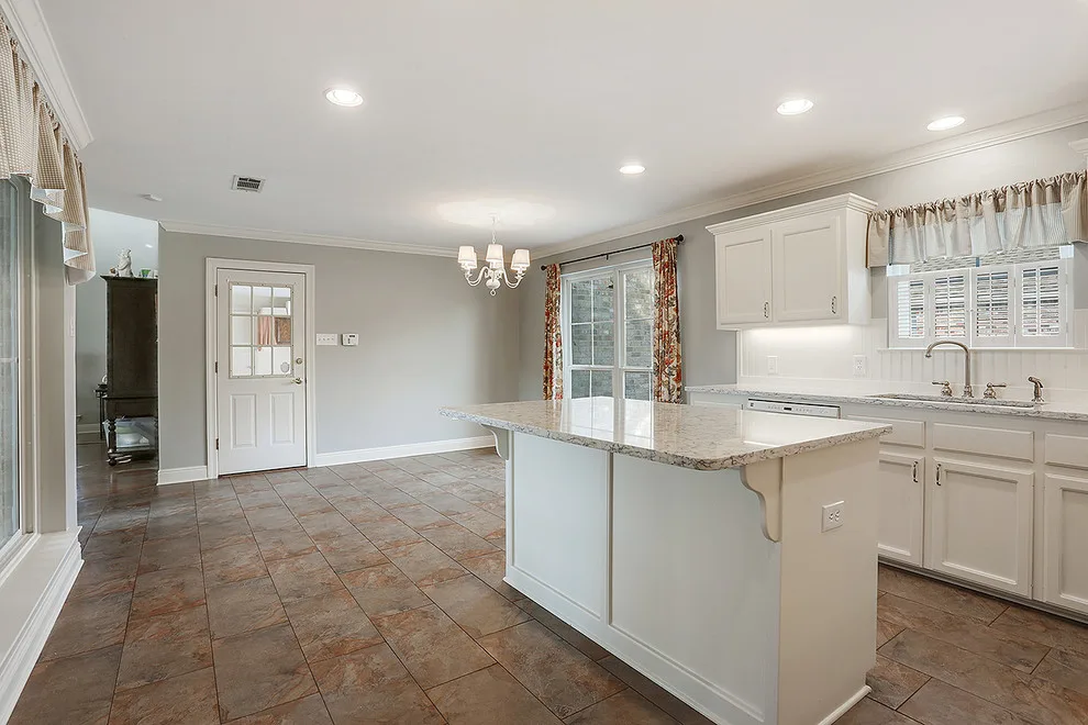 Woodlawn Kitchen and Hall Bathroom Renovation by Spencer's Contracting LLC - Photo 3
