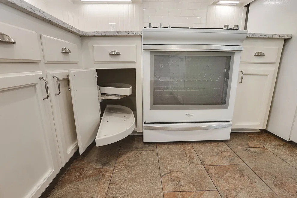 Woodlawn Kitchen and Hall Bathroom Renovation by Spencer's Contracting LLC - Photo 7