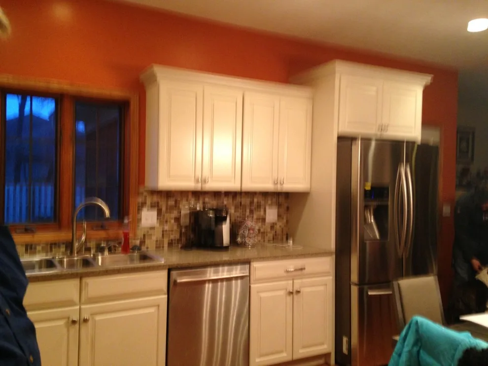 Ivory KraftMaid Kitchen by Michelle Voudrie - Lowe's Of North Springfield, IL - Photo 5