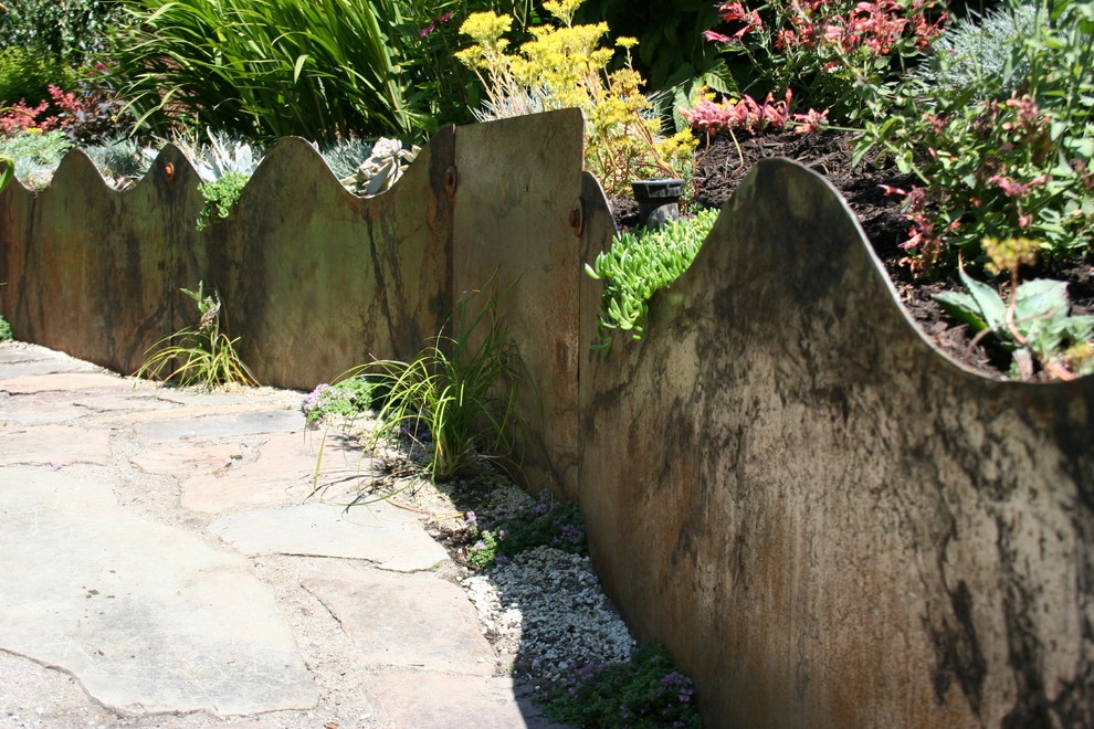 Metal retaining wall by Plantswoman Design - Photo 4