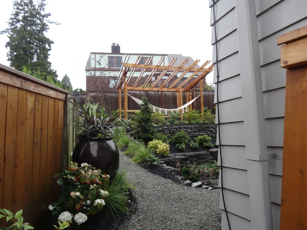 university village by Plantswoman Design - Photo 7