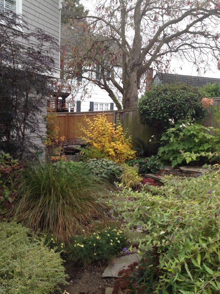 university village by Plantswoman Design - Photo 2
