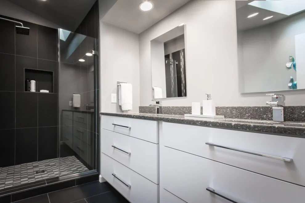 Clean Lines by Designs By Mary-Ann Pugh - Photo 2