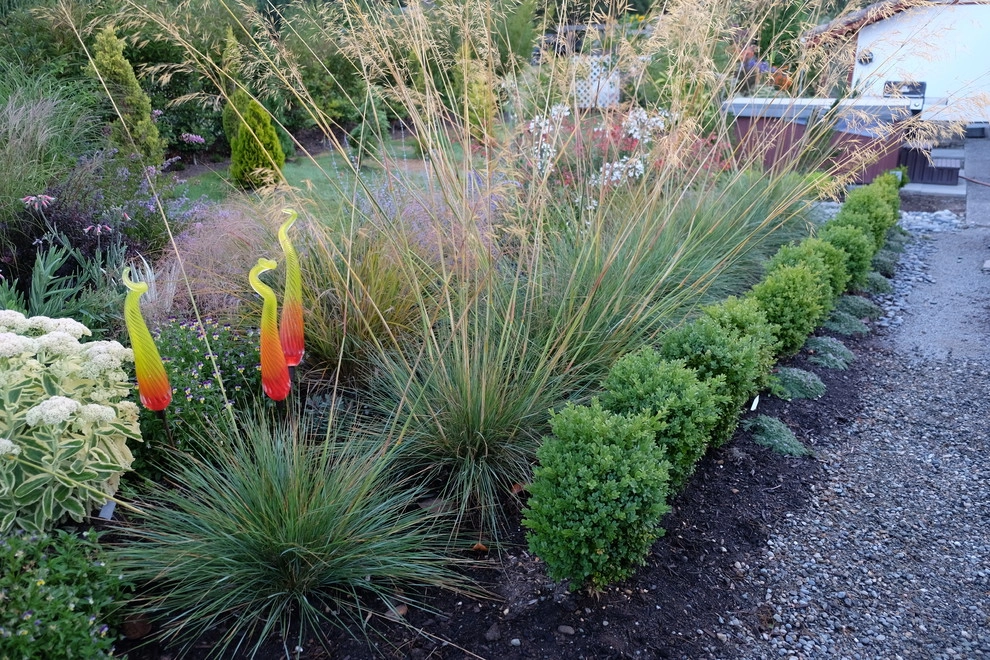 Borders by Plantswoman Design - Photo 3