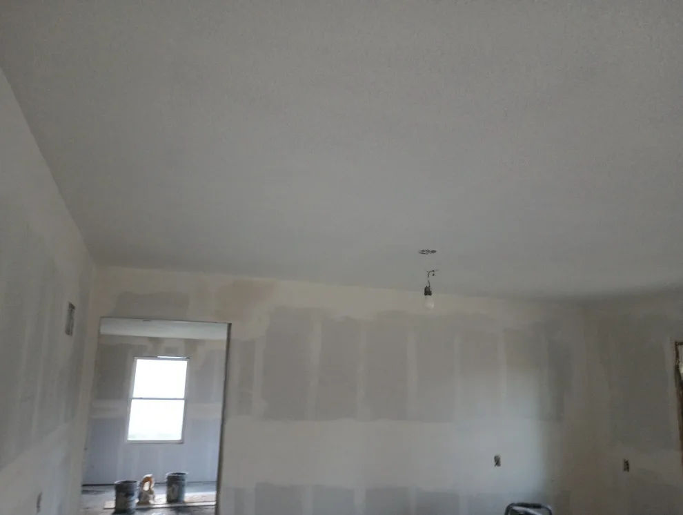 Reyes Remodeling LLC - Photo 14