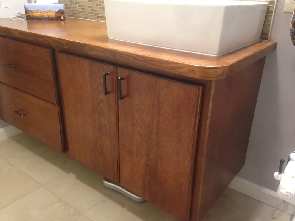 Suspended Modern Bathroom by In A Week. Guaranteed - Photo 10