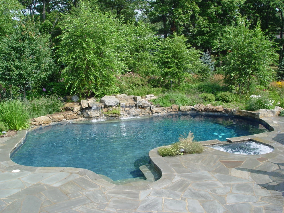 Private Residence by Artisan Landscapes And Pools - Photo 5