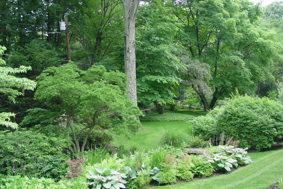 Woody Landscape by Artisan Landscapes And Pools - Photo 15