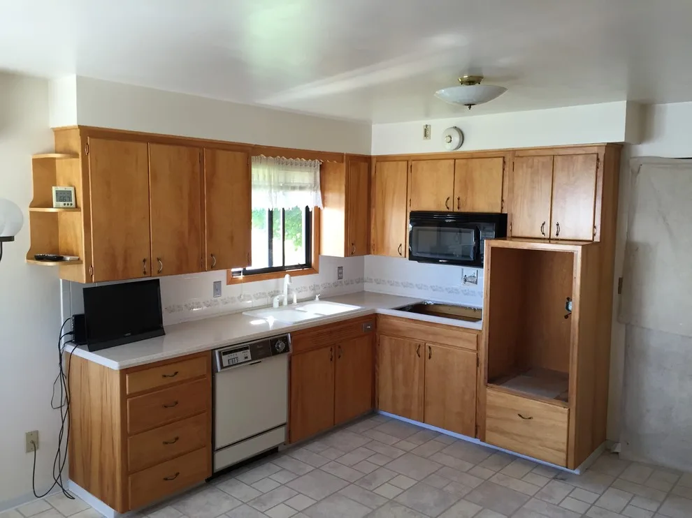 Goodlake Cabinet Renovation by Tramco Kitchen And Bath - Photo 5