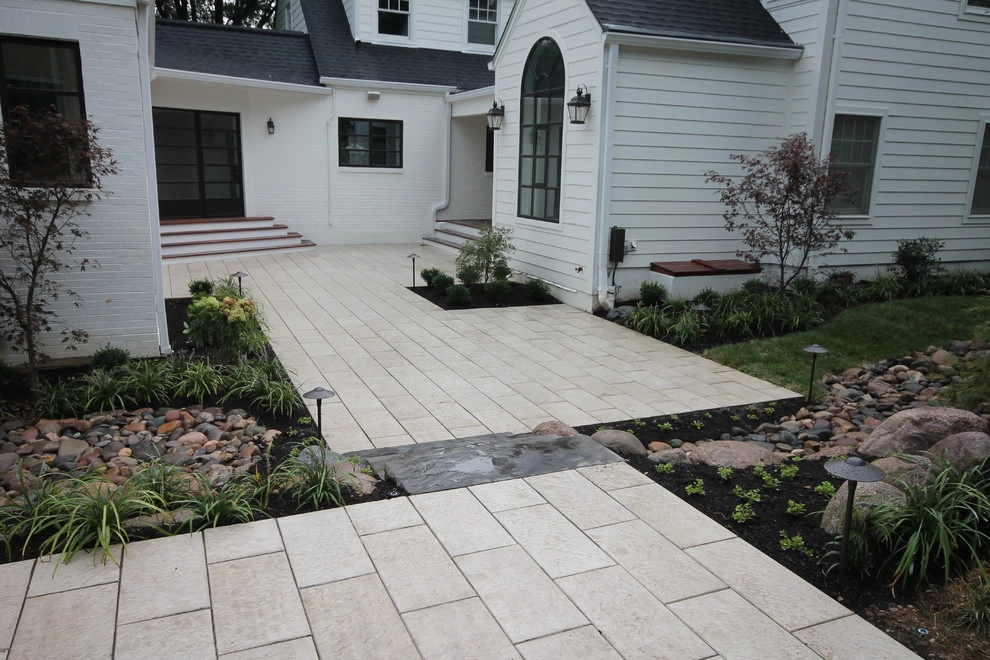 Town & Country MO- Patio by Poynter Landscape Architecture & Construction - Photo 3