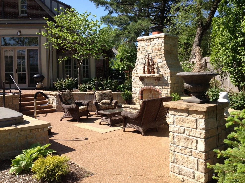 University City MO- Pool, Pool House, Kitchen & Fireplace by Poynter Landscape Architecture & Construction - Photo 10
