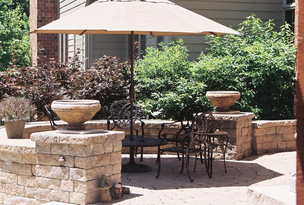 Sunset Hills MO- Front & Backyard by Poynter Landscape Architecture & Construction - Photo 13
