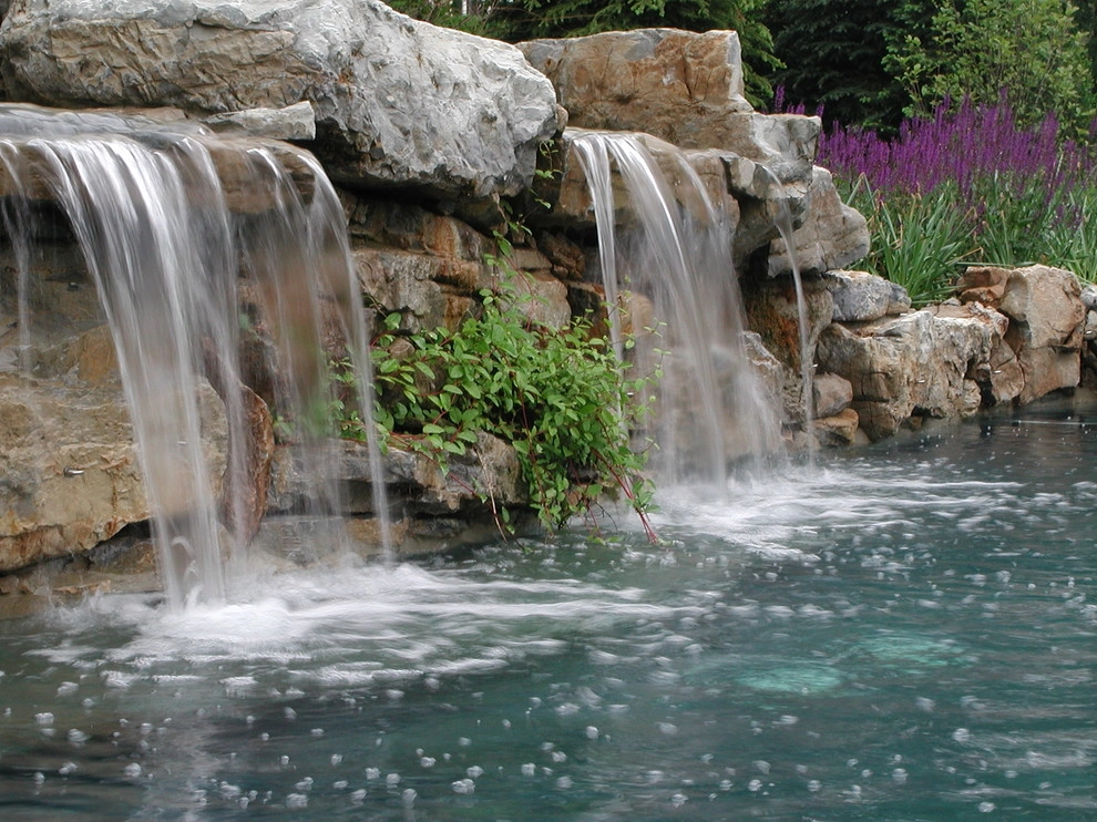 Private Residence by Artisan Landscapes And Pools - Photo 4