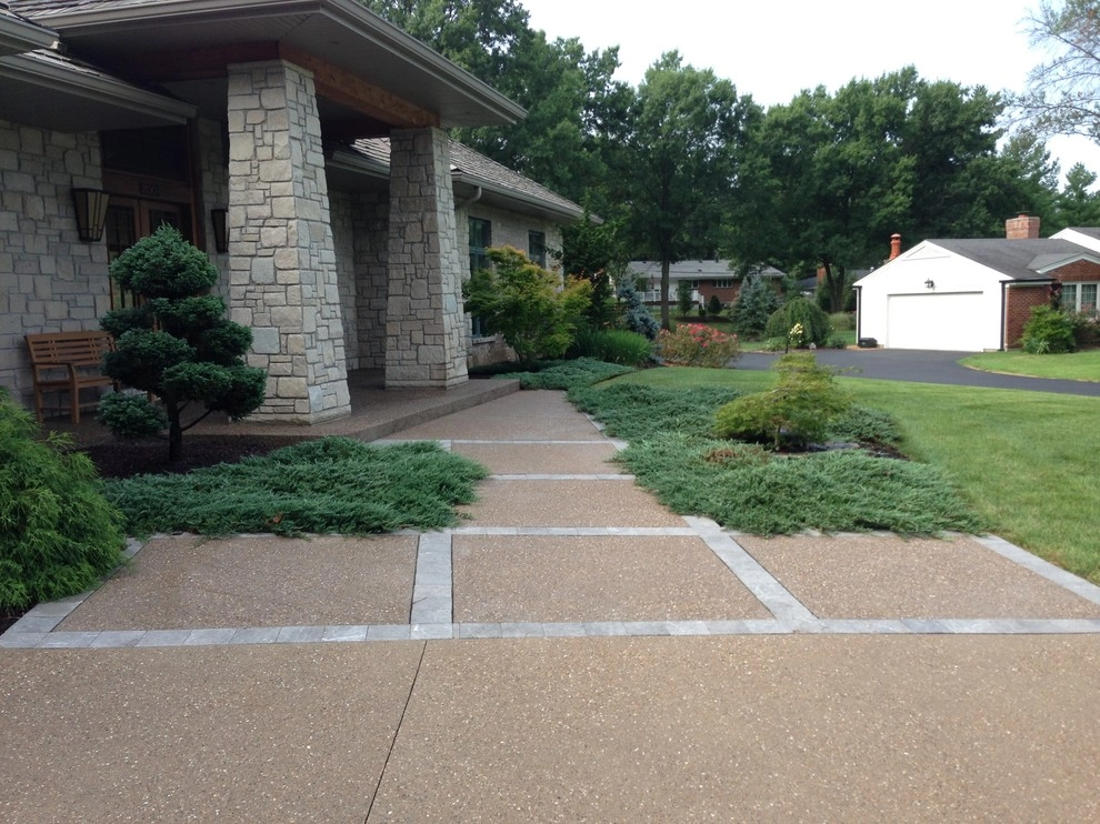 Clayton MO- Landscape Driveway & Backyard by Poynter Landscape Architecture & Construction - Photo 2