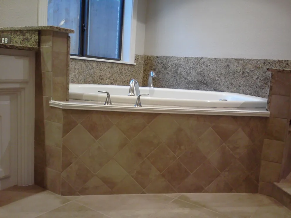 Gutheinz Primary Bathroom and Closet by Kentex Construction - Photo 18