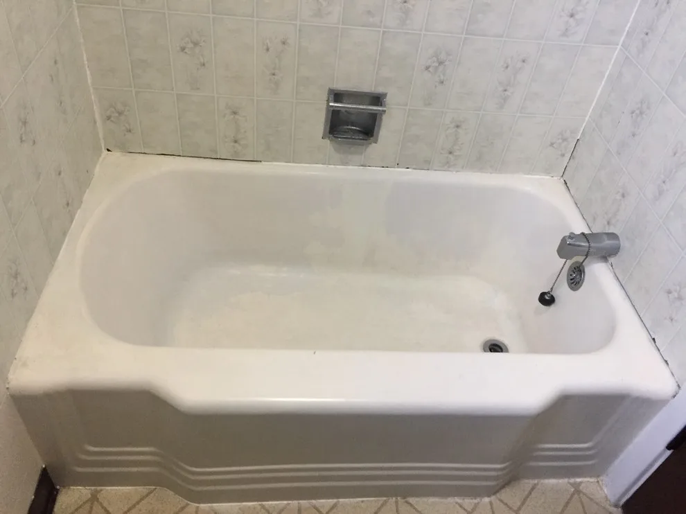 Halme Tub Resurfacing by Tramco Kitchen And Bath - Photo 3