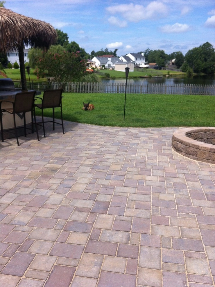 Patio Firepit and Kitchen by Premiere Landscape Design - Photo 3