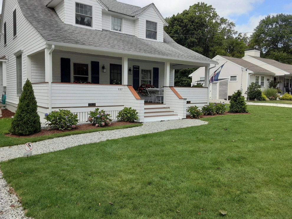 Patios/Backyard by Presidential Park Landscape Inc. - Photo 2