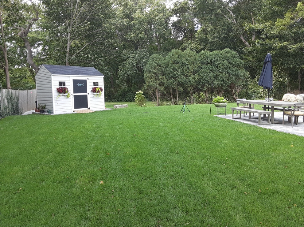 Patios/Backyard by Presidential Park Landscape Inc. - Photo 10