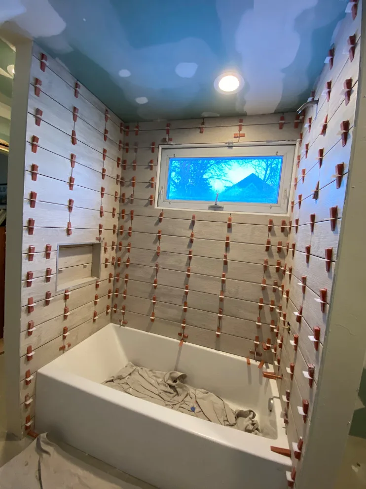 Bathroom makeover (Before & After) by Ultimate Remodeling - Photo 2