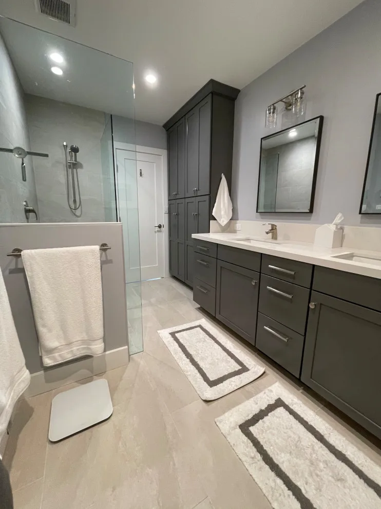 Condominium Bathrooms at State Street by Castle Construction Of Santa Barbara - Photo 9