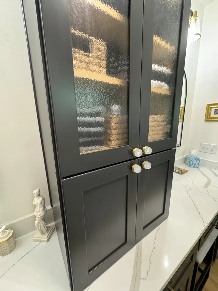 Carbon Luxury Bathroom by Anna Kennedy With MBS Interiors - Photo 2