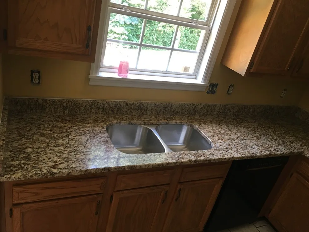 Charlotte TN Crema Gold by HD Granite - Photo 2
