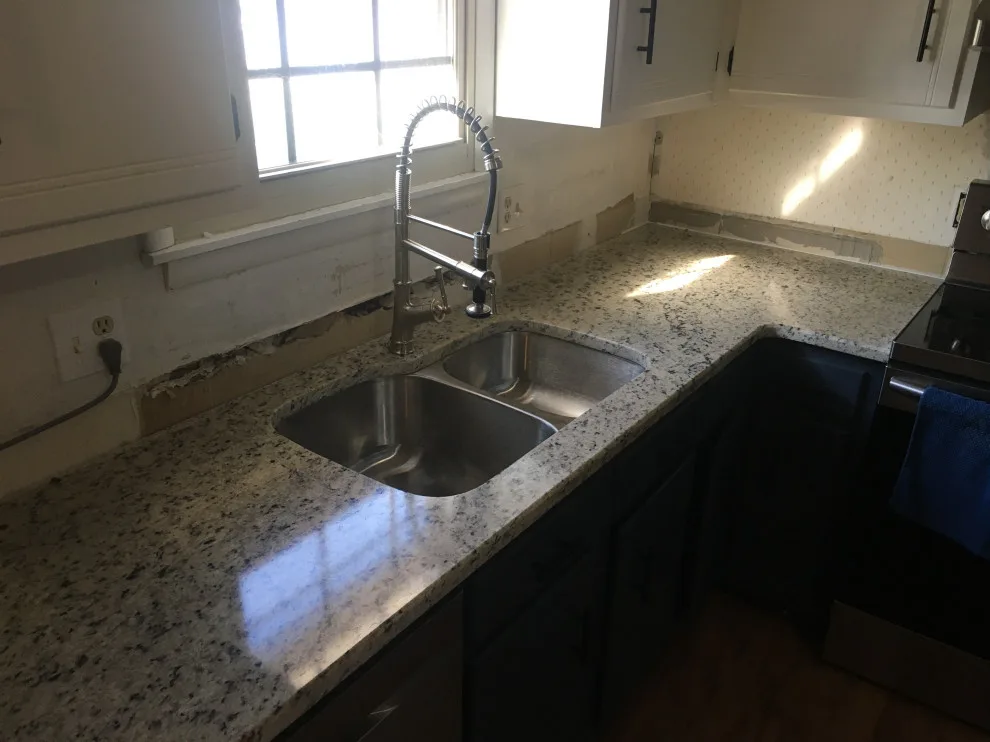 Dallas Ivory Granite by HD Granite - Photo 2
