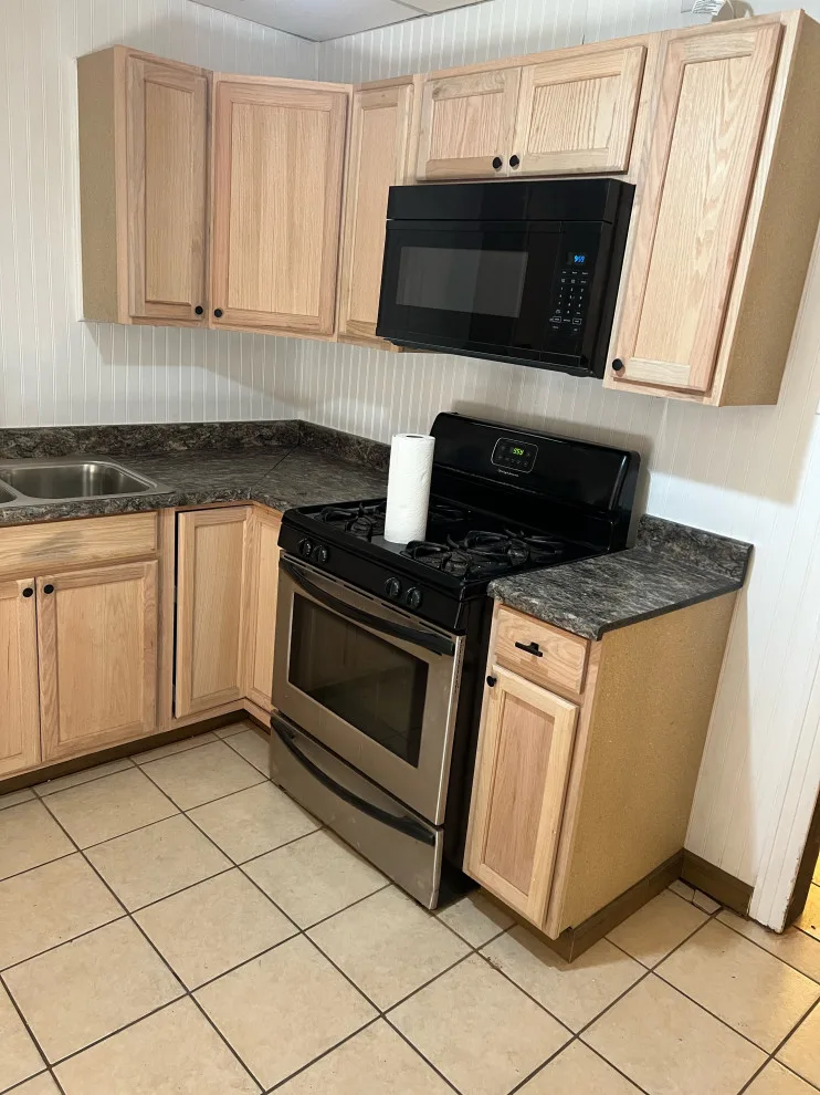Kitchen makeover by Ird LLC - Photo 2