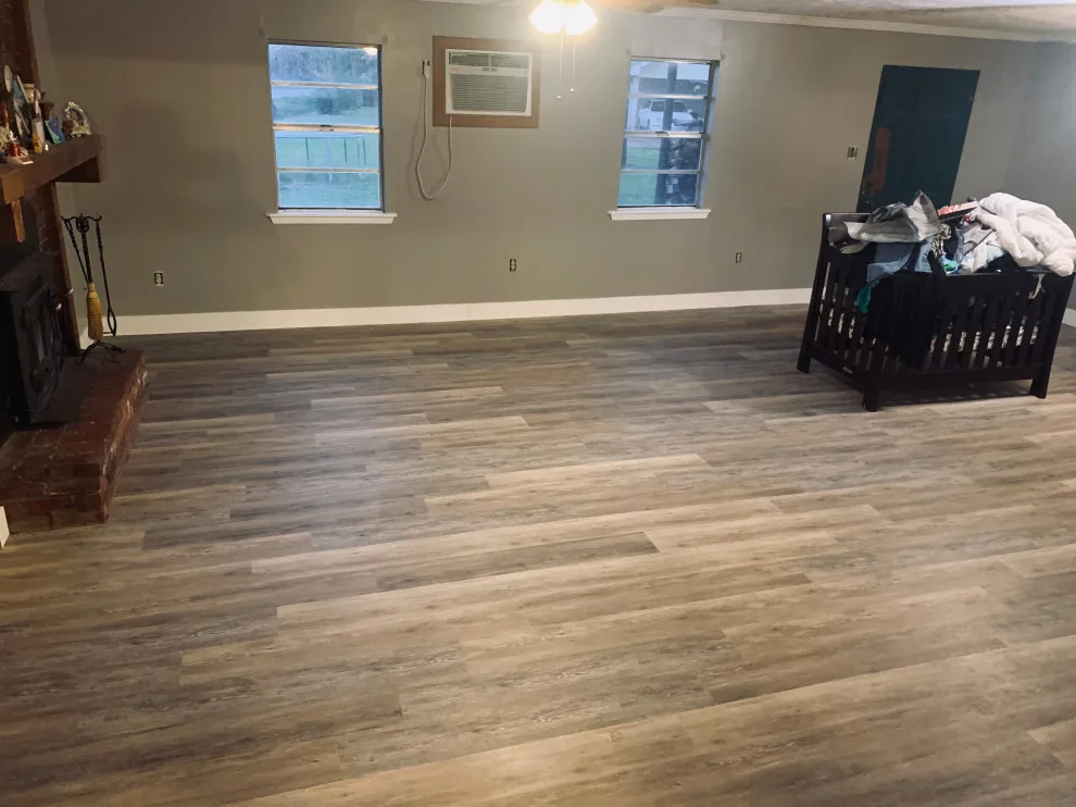 Vinyl flooring by Ird LLC - Photo 4