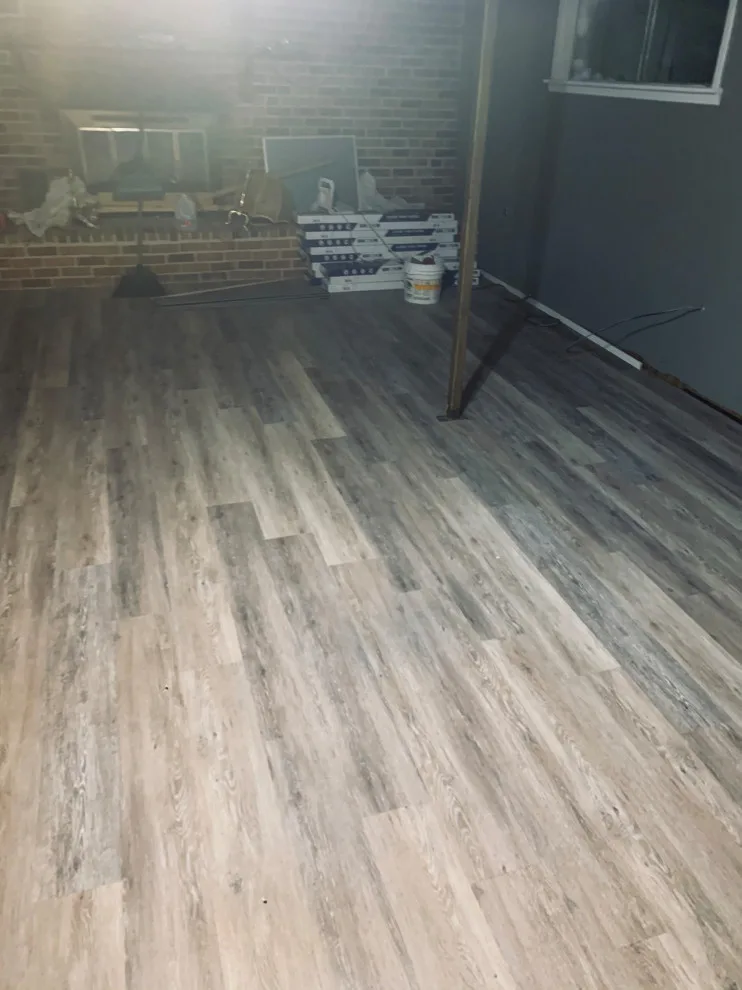 Vinyl flooring by Ird LLC - Photo 3